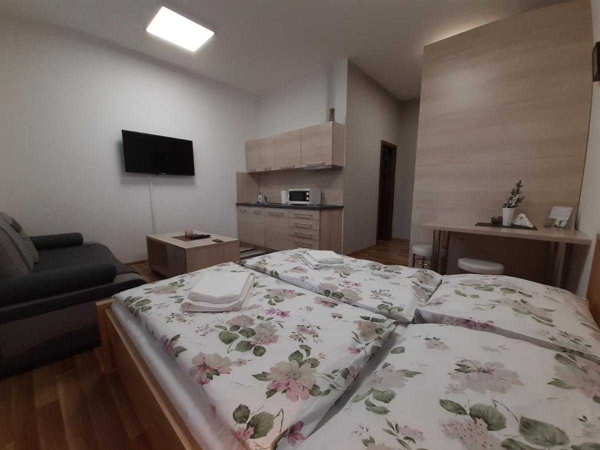 Apartments Modom Liptovský Mikuláš Exteriör bild